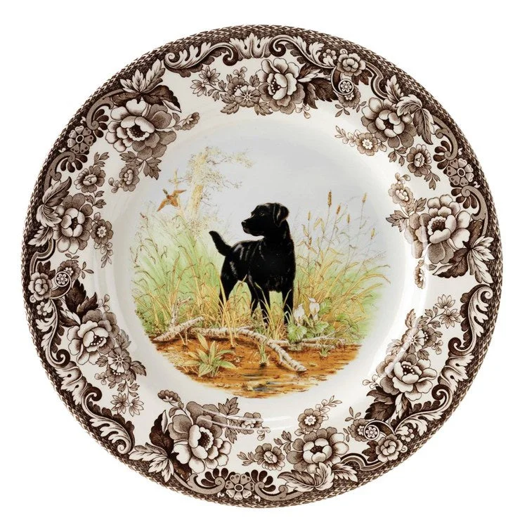 seasonal dinnerware designs-Spode Woodland 10.5" Dinner Plate - Black Labrador Retriever