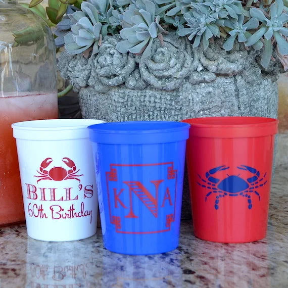 printed mugs for tea lovers-Personalized Beach Crab Stadium Cups