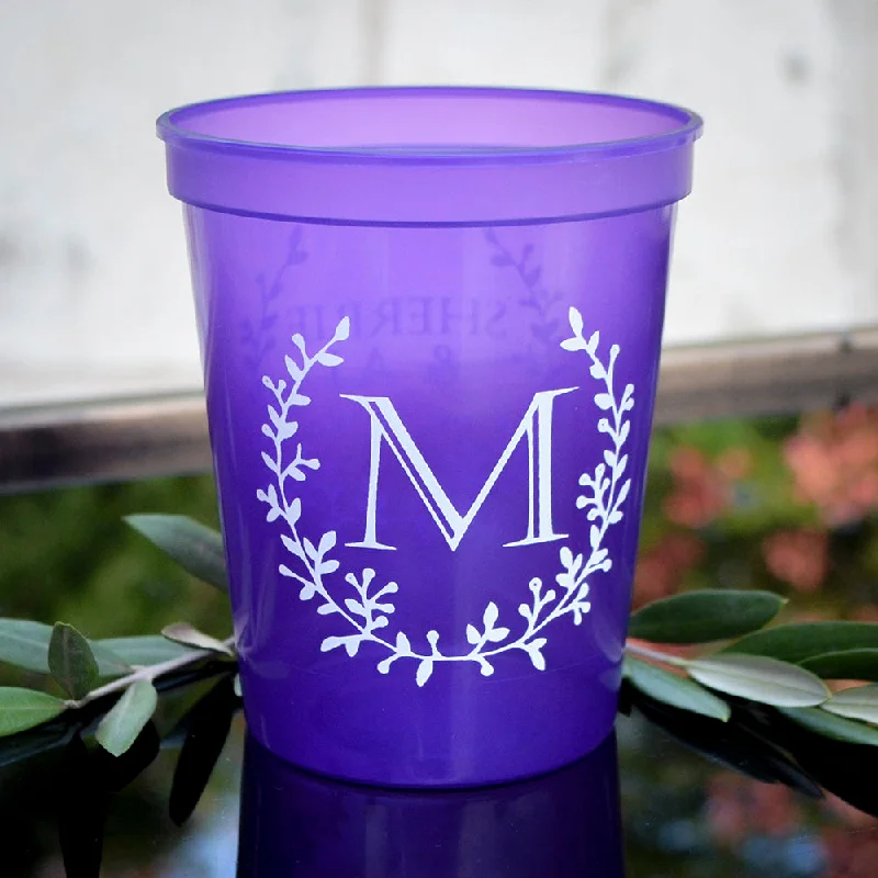 insulated coffee mugs for commuters-Custom Initial Wreath Plastic Stadium Cups