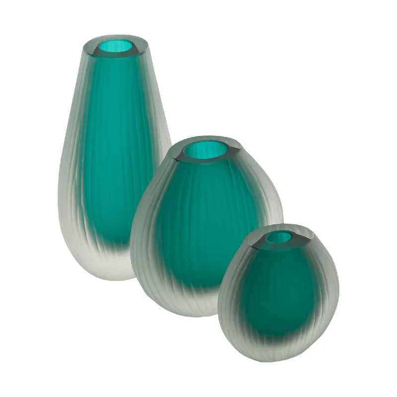 Unique flower vases for modern weddings -Murano Glass Trio Of Vases in the Manner of Tobia Scarpa