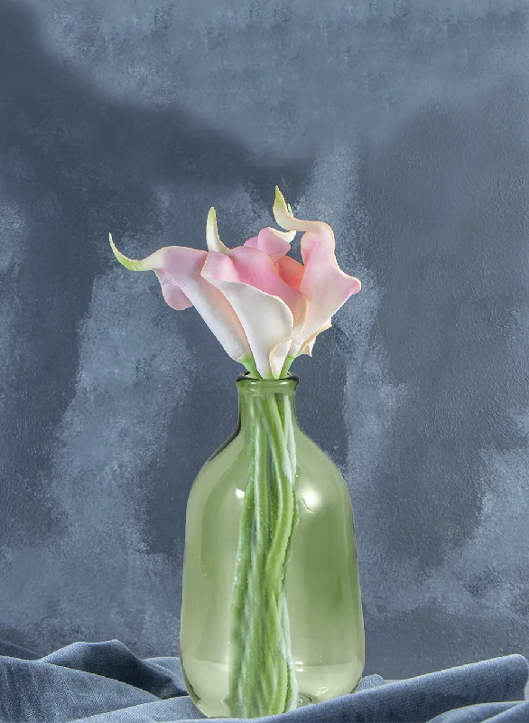 Handcrafted vases for modern decor -Serene Spaces Living Set of 2 Light Green Bud Vase, 3.25" Diameter & 6.25" Tall